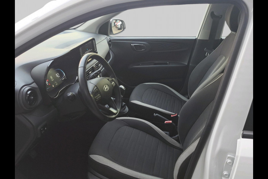 Hyundai i10 1.0 Comfort Smart Incl. Middenarmsteun | Achteruitrijcamera | Navigatie