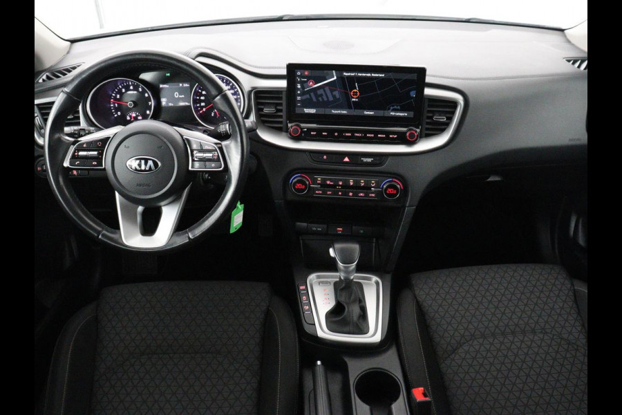 Kia Ceed 1.0 T-GDi DynamicLine | Automaat | Carplay | Camera | Navigatie | Cruise control | Climate control | DAB | Bluetooth | Parkeerhulp