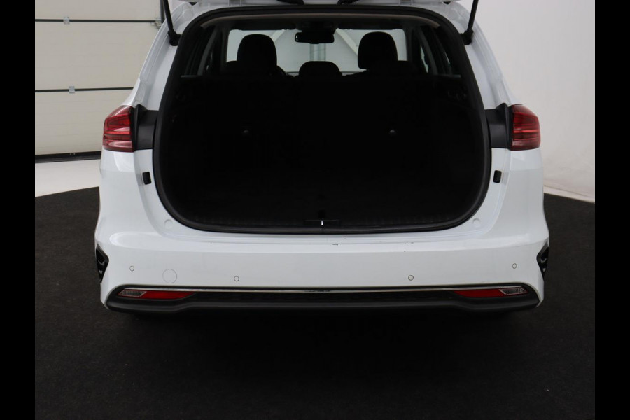 Kia Ceed 1.0 T-GDi DynamicLine | Automaat | Carplay | Camera | Navigatie | Cruise control | Climate control | DAB | Bluetooth | Parkeerhulp