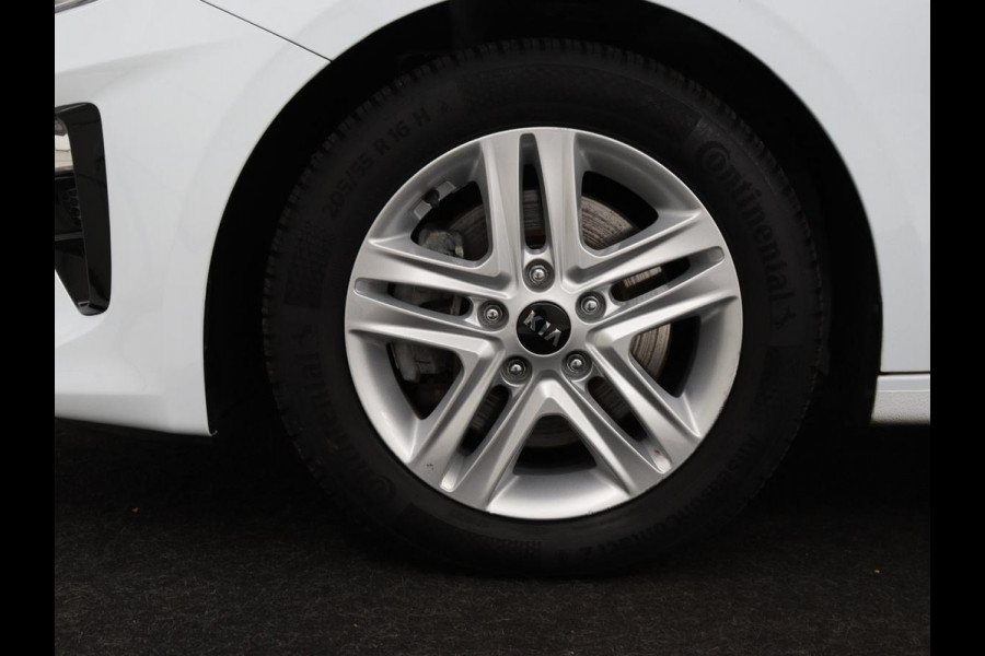 Kia Ceed 1.0 T-GDi DynamicLine | Automaat | Carplay | Camera | Navigatie | Cruise control | Climate control | DAB | Bluetooth | Parkeerhulp
