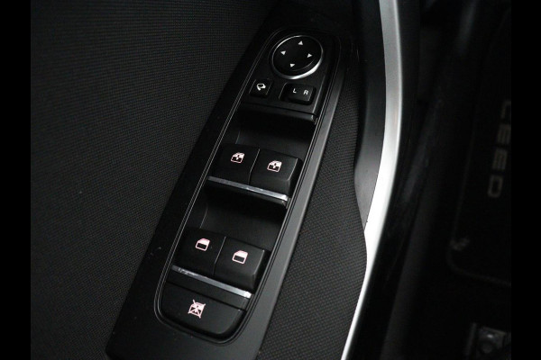 Kia Ceed 1.0 T-GDi DynamicLine | Automaat | Carplay | Camera | Navigatie | Cruise control | Climate control | DAB | Bluetooth | Parkeerhulp