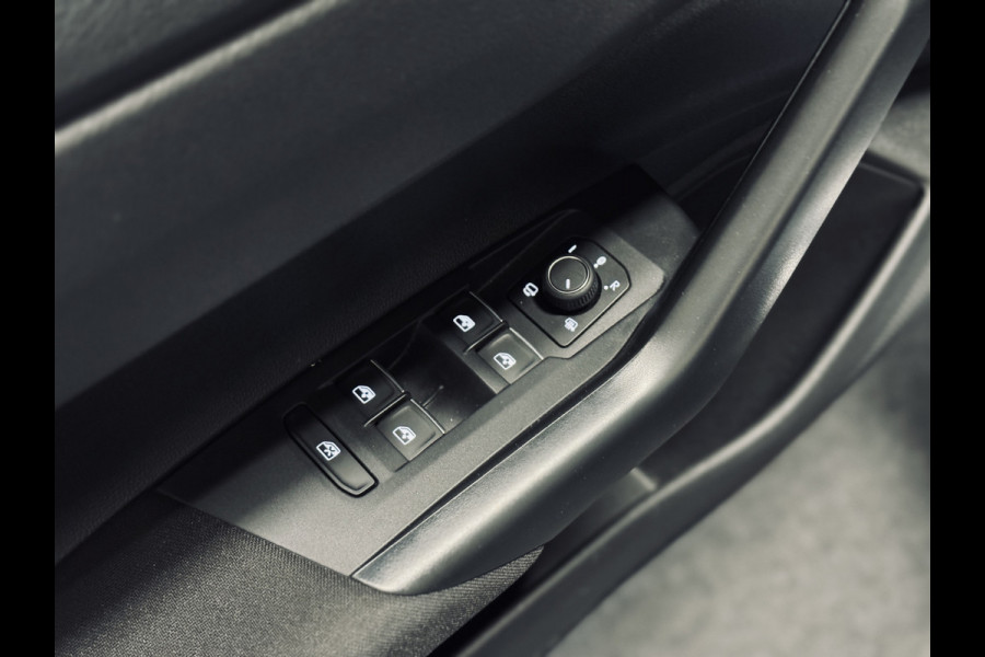 Volkswagen Polo 1.0 TSI R-Line Aut. | IQ | Camera | Virt.Cockpit Pro