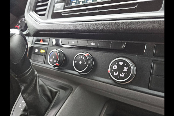Volkswagen Crafter 35 2.0 TDI L3H3 140Pk Aut Trekhaak Camera CarPlay Leer Euro6!