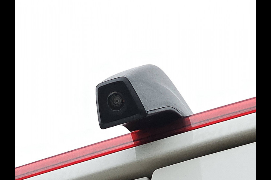 Volkswagen Crafter 35 2.0 TDI L3H3 140Pk Aut Trekhaak Camera CarPlay Leer Euro6!