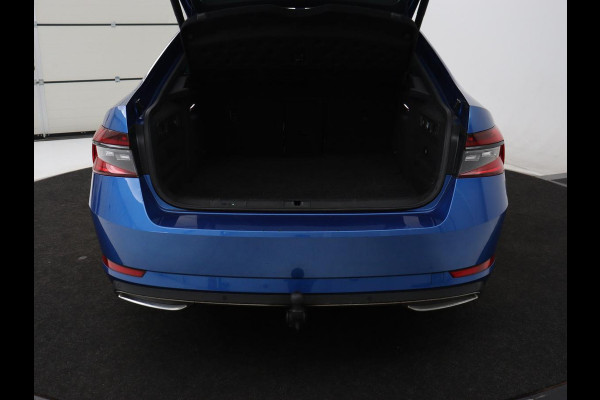 Škoda Superb 1.4 TSI iV Sportline | SOH 96% | 360 Camera | Adaptive cruise | Trekhaak | Achterbankverwarming | Canton Sound | Matrix LED | Alcantara | Stoelverwarming | Carplay | Navigatie | PHEV | Plug In