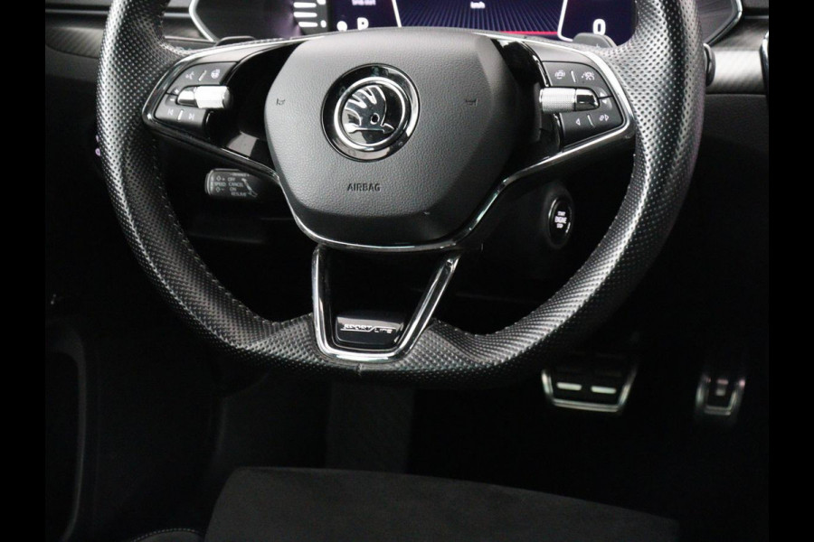 Škoda Superb 1.4 TSI iV Sportline | SOH 96% | 360 Camera | Adaptive cruise | Trekhaak | Achterbankverwarming | Canton Sound | Matrix LED | Alcantara | Stoelverwarming | Carplay | Navigatie | PHEV | Plug In