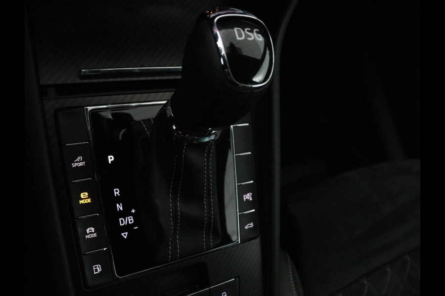 Škoda Superb 1.4 TSI iV Sportline | SOH 96% | 360 Camera | Adaptive cruise | Trekhaak | Achterbankverwarming | Canton Sound | Matrix LED | Alcantara | Stoelverwarming | Carplay | Navigatie | PHEV | Plug In