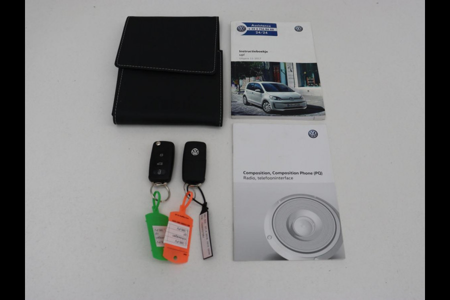 Volkswagen up! 1.0 TSI GTI | Stoelverwarming | Beats Audio | Climate control | DAB | Cruise control | Bluetooth | Parkeerhulp | Getint glas