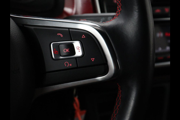 Volkswagen up! 1.0 TSI GTI | Stoelverwarming | Beats Audio | Climate control | DAB | Cruise control | Bluetooth | Parkeerhulp | Getint glas