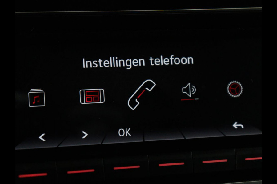 Volkswagen up! 1.0 TSI GTI | Stoelverwarming | Beats Audio | Climate control | DAB | Cruise control | Bluetooth | Parkeerhulp | Getint glas