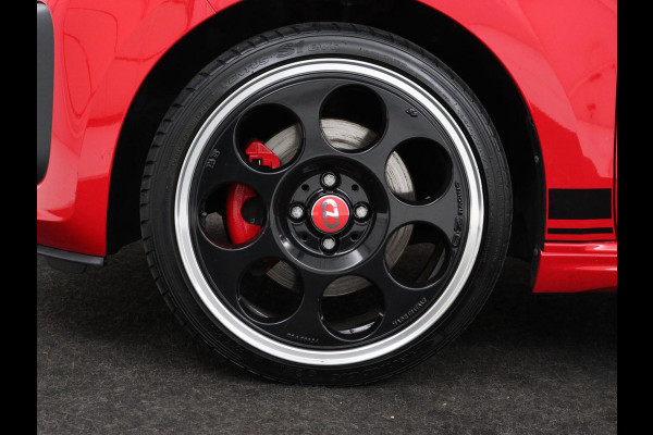 Volkswagen up! 1.0 TSI GTI | Stoelverwarming | Beats Audio | Climate control | DAB | Cruise control | Bluetooth | Parkeerhulp | Getint glas