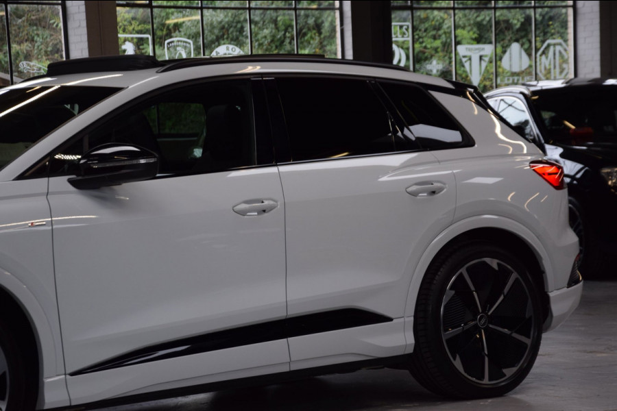 Audi Q4 e-tron 40 S edition 77 kWh Panoramadak|Navi|Head-UP|Sonos|21 Inch|RS-Seats|ACC|16500km!!!