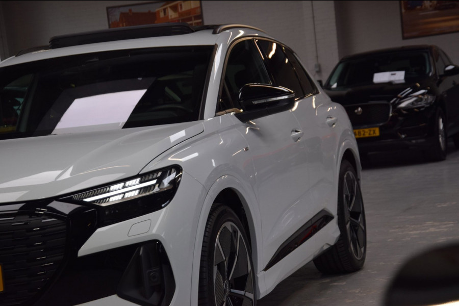 Audi Q4 e-tron 40 S edition 77 kWh Panoramadak|Navi|Head-UP|Sonos|21 Inch|RS-Seats|ACC|16500km!!!