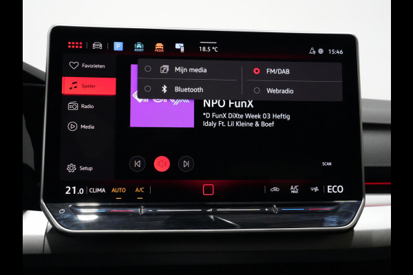 Volkswagen Golf 1.5 eHybrid 204pk Life Ed. | 18" Catania | Camera | App-Connect | Full-LED | ACC Demo JK