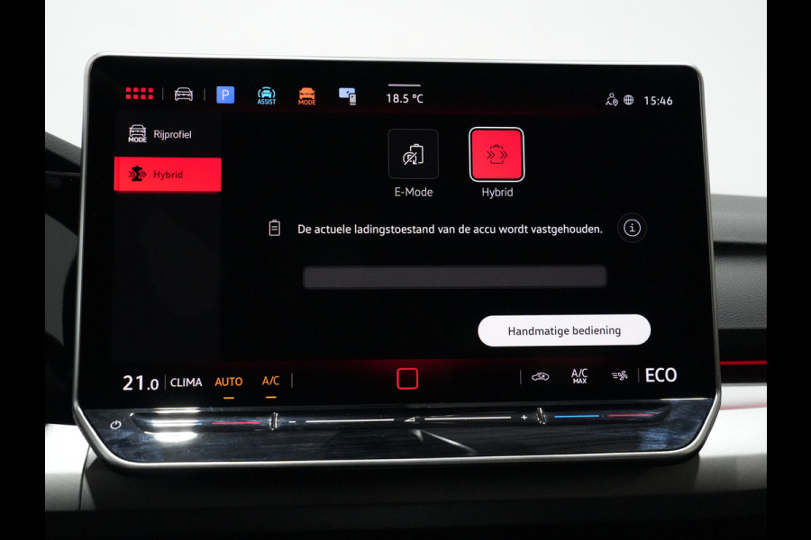 Volkswagen Golf 1.5 eHybrid 204pk Life Ed. | 18" Catania | Camera | App-Connect | Full-LED | ACC Demo JK