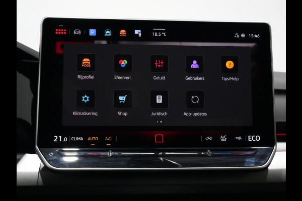 Volkswagen Golf 1.5 eHybrid 204pk Life Ed. | 18" Catania | Camera | App-Connect | Full-LED | ACC Demo JK