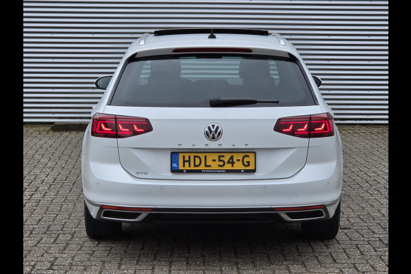Volkswagen Passat Variant 1.4 TSI PHEV GTE Business Pano Massage Stoel Acc