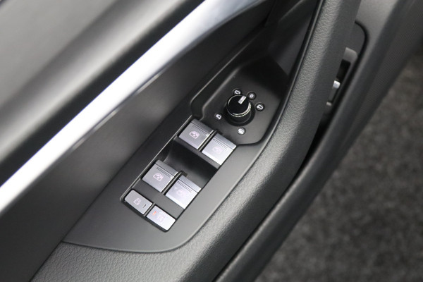 Audi A6 Avant 55 TFSI e Quattro 367 PK Competition, Panoramadak, Tour-Pakket, Camera