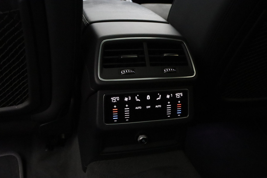 Audi A6 Avant 55 TFSI e Quattro 367 PK Competition, Panoramadak, Tour-Pakket, Camera