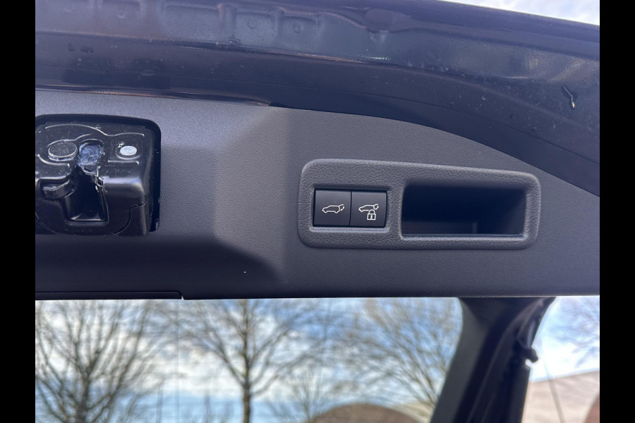 Toyota Bz4x Dynamic 71 kWh VAN: 35.900,- VOOR: 32.877,- UW LENTEVOORDEEL: 3.023,-| LEKKER COMPLEET EN RIJKLAAR GEPRIJSD incl. 10 jr. TOYOTA GARANTIE