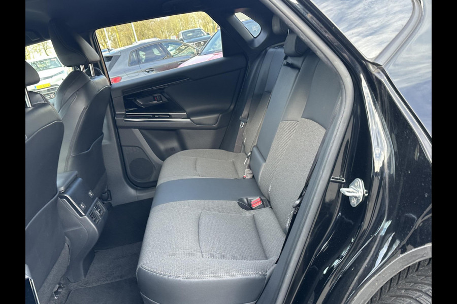 Toyota Bz4x Dynamic 71 kWh VAN: 35.900,- VOOR: 32.877,- UW LENTEVOORDEEL: 3.023,-| LEKKER COMPLEET EN RIJKLAAR GEPRIJSD incl. 10 jr. TOYOTA GARANTIE