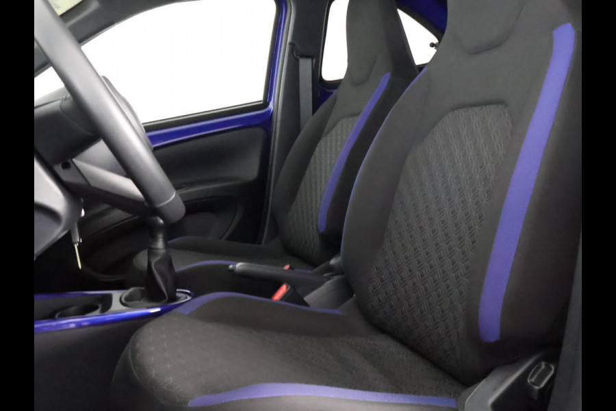 Toyota Aygo X 1.0 VVT-i MT Pulse | Apple Carplay & AndroidAUTO | Privacy Glass | Camera | Soelverwarming