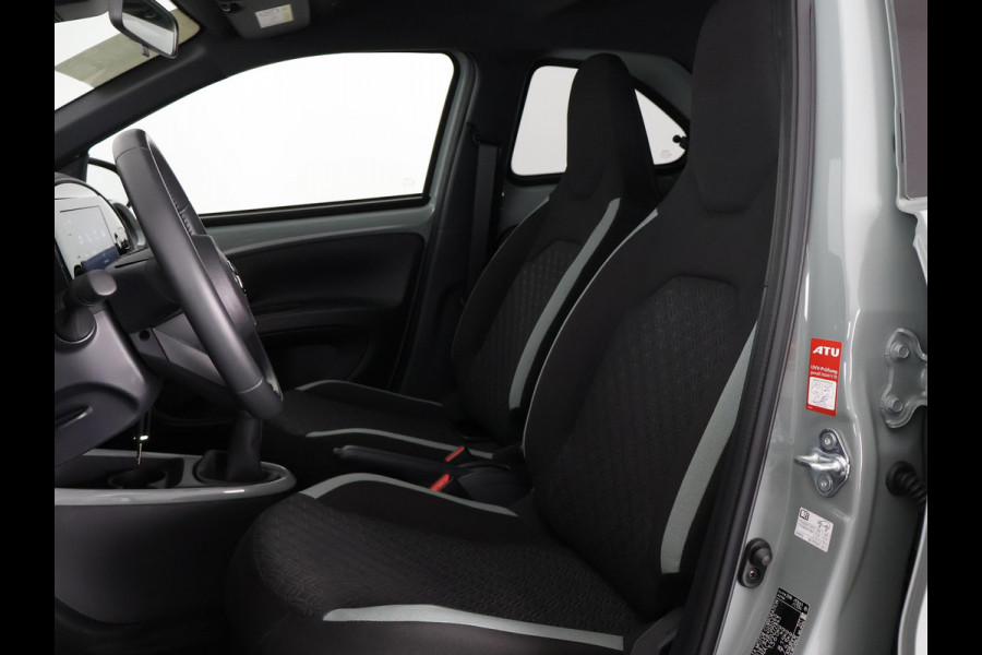 Toyota Aygo X 1.0 VVT-i MT Pulse | Apple Carplay & AndroidAUTO | Privacy Glass | Camera | Stoelverwarming