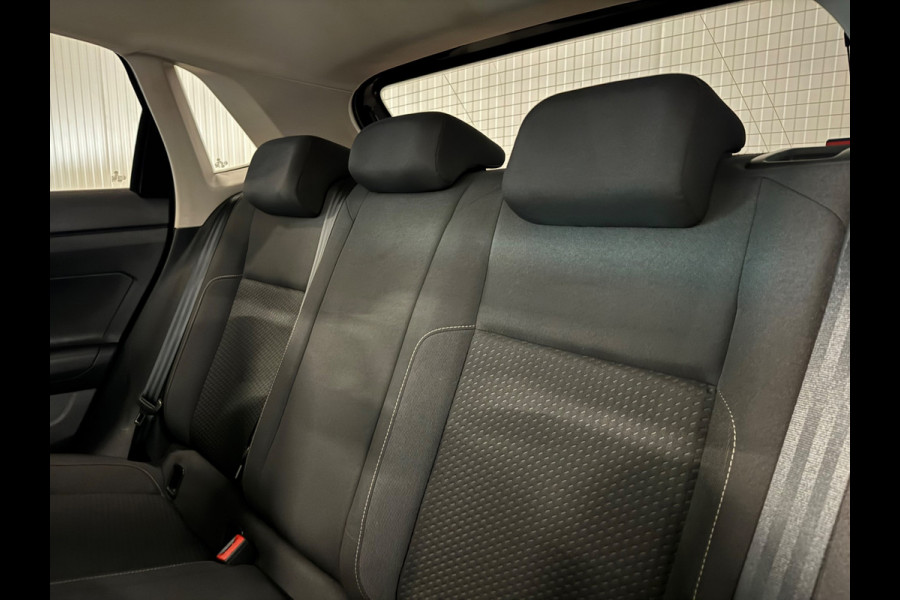 Volkswagen Polo 1.0 TSI Comfortline | NAP | CARPLAY | BLACK EDITION | AUTOMAAT