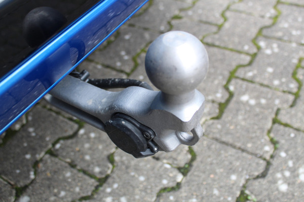 Ford Kuga 2.5-243pk PHEV ST-Line X. 2100kg trekgewicht ! Nieuw Model ! Van €. 54.937,- voor €. 42.750,- ! Trekgewicht van 2.100kg ! Elektr. verstelb. AGR stoelen voor, Stoel-, stuur-, voorraam- en achterbank verwarming, Elektr. panorama/schuif-kanteldak , Trekhaak wegklapbaar,