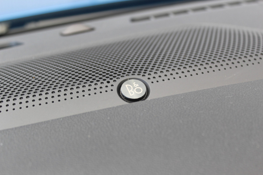 Ford Kuga 2.5-243pk PHEV ST-Line X. 2100kg trekgewicht ! Nieuw Model ! Van €. 54.937,- voor €. 42.750,- ! Trekgewicht van 2.100kg ! Elektr. verstelb. AGR stoelen voor, Stoel-, stuur-, voorraam- en achterbank verwarming, Elektr. panorama/schuif-kanteldak , Trekhaak wegklapbaar,