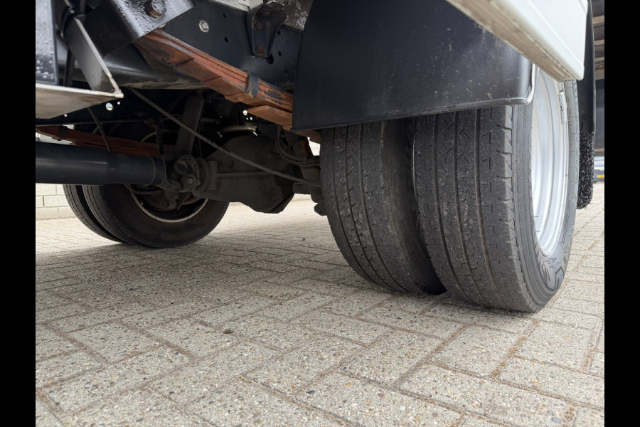 Iveco 40C18 automaat 3.0L / dubbellucht / luchtvering / trekhaak 3500 kg! / vaste prijs rijklaar € 33.950 ex btw / euro 6 / 420 cm L x 213 cm B x 230 cm H