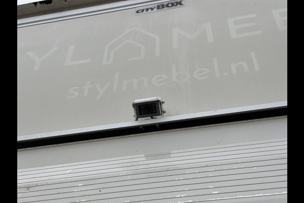 Iveco 40C18 automaat 3.0L / dubbellucht / luchtvering / trekhaak 3500 kg! / vaste prijs rijklaar € 33.950 ex btw / euro 6 / 420 cm L x 213 cm B x 230 cm H