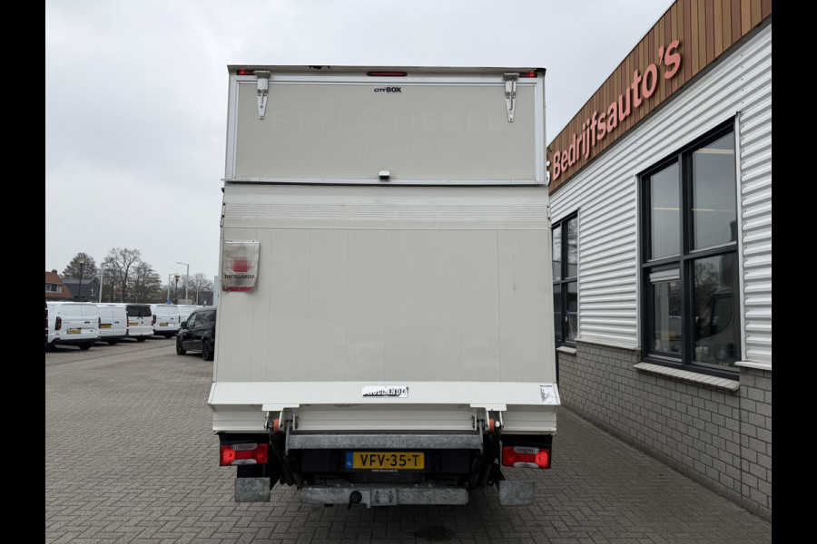 Iveco 40C18 automaat 3.0L / dubbellucht / luchtvering / trekhaak 3500 kg! / vaste prijs rijklaar € 33.950 ex btw / euro 6 / 420 cm L x 213 cm B x 230 cm H