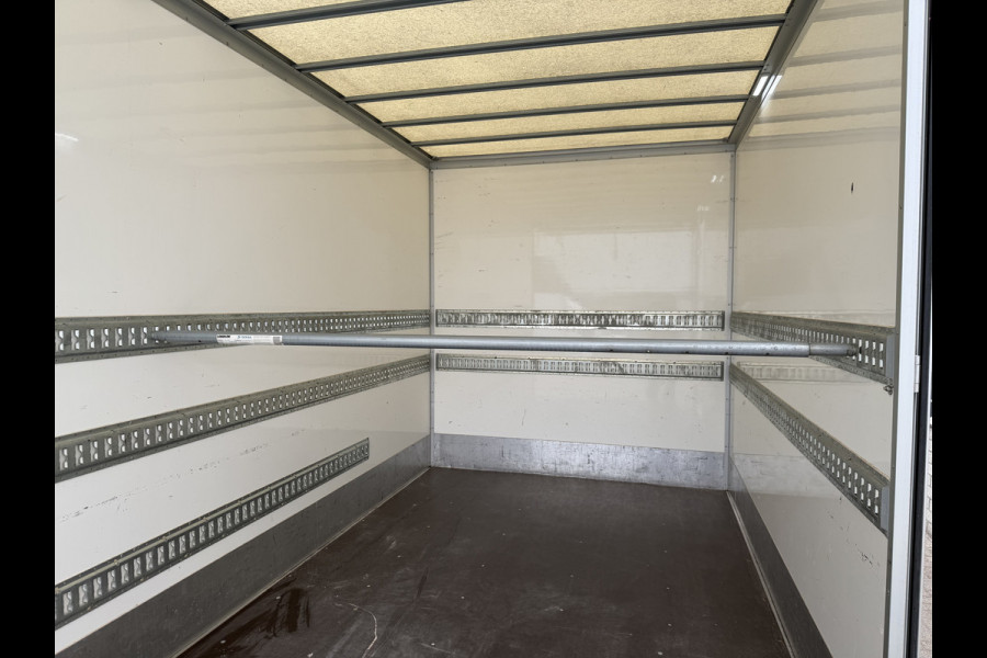 Iveco 40C18 automaat 3.0L / dubbellucht / luchtvering / trekhaak 3500 kg! / vaste prijs rijklaar € 33.950 ex btw / euro 6 / 420 cm L x 213 cm B x 230 cm H