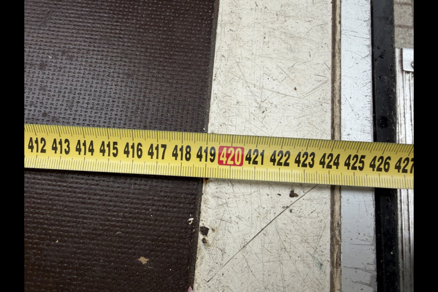 Iveco 40C18 automaat 3.0L / dubbellucht / luchtvering / trekhaak 3500 kg! / vaste prijs rijklaar € 33.950 ex btw / euro 6 / 420 cm L x 213 cm B x 230 cm H