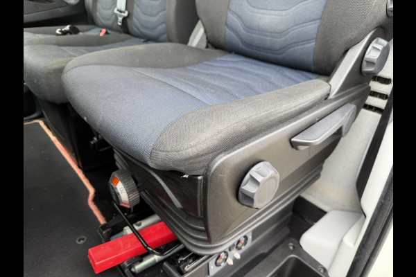 Iveco 40C18 automaat 3.0L / dubbellucht / luchtvering / trekhaak 3500 kg! / vaste prijs rijklaar € 33.950 ex btw / euro 6 / 420 cm L x 213 cm B x 230 cm H