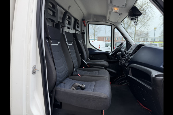 Iveco 40C18 automaat 3.0L / dubbellucht / luchtvering / trekhaak 3500 kg! / vaste prijs rijklaar € 33.950 ex btw / euro 6 / 420 cm L x 213 cm B x 230 cm H