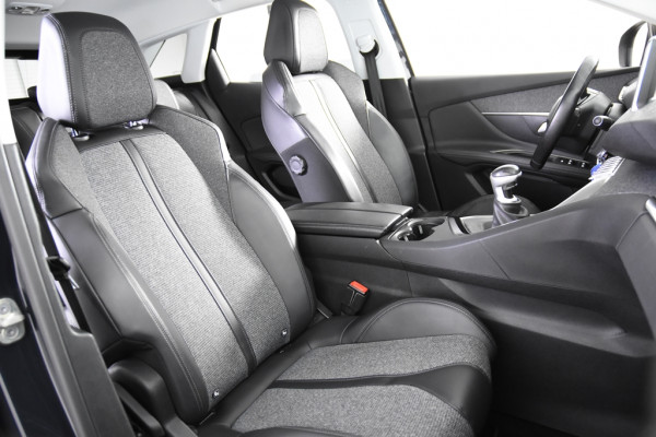 Peugeot 3008 1.2 Active *Airco*DAB*Leer*
