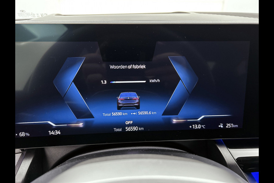 BMW i5 EDrive40 84 kWh M-sport(NL-auto, Harman/Kardon, SfeerV, Stoel V+ K, 360 Camera, Lane Assit, Active Cruise, Etc)