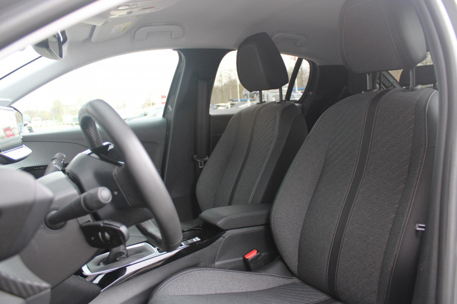Peugeot 208 1.2 100PK ALLURE | CAMERA VOOR + ACHTER | PARKEERSENSOREN VOOR + ACHTER | DRAADLOZE APPLE CARPLAY/ANDROID AUTO | NAVIGATIE | DODEHOEK DETECTIE | CRUISE CONTROL | DAB+ RADIO | CLIMATE CONTROL | LED KOPLAMPEN |
