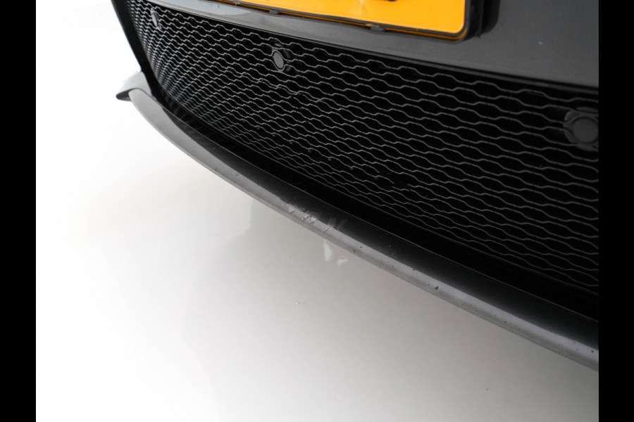 Land Rover Range Rover Velar 2.0 I4 AWD R-Dynamic HSE Aut. *PANO | LEATHER | FULL-LED | MEMORY-PACK | BLINDSPOT | MERIDIAN-SURROUND | DIGI-COCKPIT | CAMERA | KEYLESS | HEATED-COMFORTSEATS | PRIVACYGLASS | SHIFTPADDLES | HEAD-UP | 21"ALU*