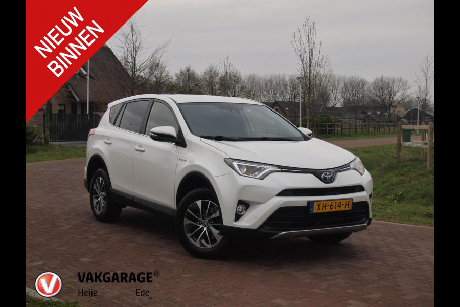 Toyota RAV4 2.5 Hybrid AWD 4x4 Dynamic | 1650kg Trekgewicht geremd | Automaat | Trekhaak | Camera | NL-Auto |