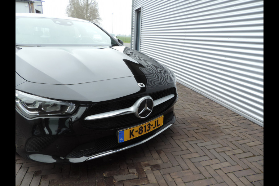 Mercedes-Benz CLA-Klasse Shooting Brake 180 Business Solution Luxury leer sfeer licht