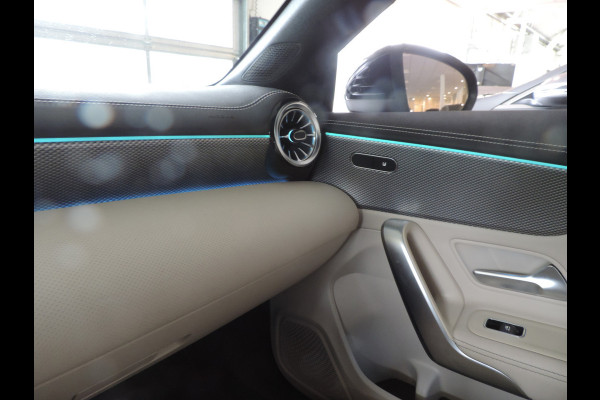 Mercedes-Benz CLA-Klasse Shooting Brake 180 Business Solution Luxury leer sfeer licht