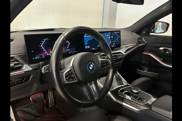 BMW 3 Serie Touring 330e xDrive | PANO | HUD | HARMAN KARDON | SHADOW LINE | TREKHAAK
