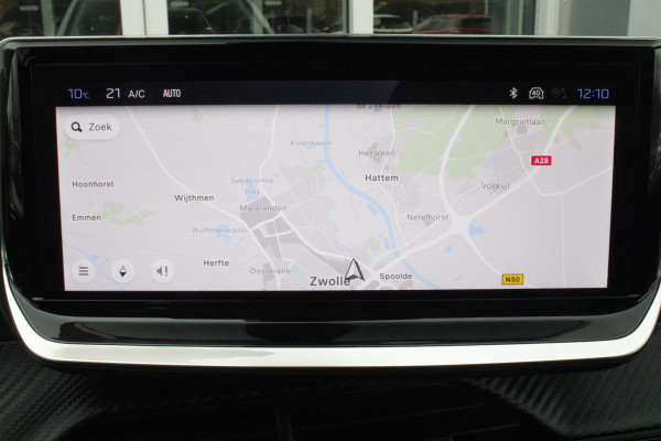 Peugeot 208 1.2 100PK ALLURE | CAMERA VOOR + ACHTER | PARKEERSENSOREN VOOR + ACHTER | DRAADLOZE APPLE CARPLAY/ANDROID AUTO | NAVIGATIE | DODEHOEK DETECTIE | CRUISE CONTROL | DAB+ RADIO | CLIMATE CONTROL | LED KOPLAMPEN |