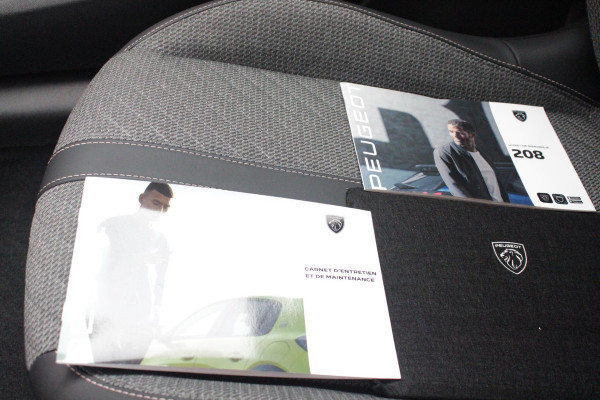 Peugeot 208 1.2 100PK ALLURE | CAMERA VOOR + ACHTER | PARKEERSENSOREN VOOR + ACHTER | DRAADLOZE APPLE CARPLAY/ANDROID AUTO | NAVIGATIE | DODEHOEK DETECTIE | CRUISE CONTROL | DAB+ RADIO | CLIMATE CONTROL | LED KOPLAMPEN |