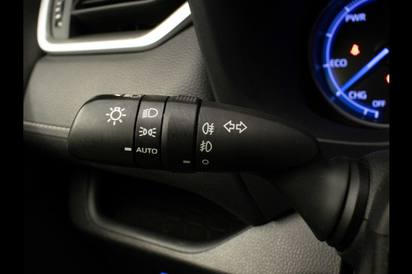 Toyota RAV4 2.5 Hybrid Sport (APPLE CARPLAY,NAVI,CAMERA,CLIMATE,CRUISE,GETINT,LED,SPORTSTOELEN,LM VELGEN,NETTE STAAT)