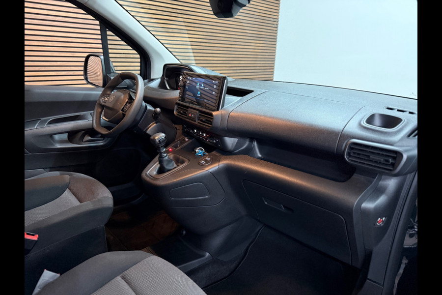 Peugeot Partner 1.5 BlueHDi 100 S&S L1 | Black Style | Carplay | Climate | Keyless | Mistlampen | Camera | Park Pilot