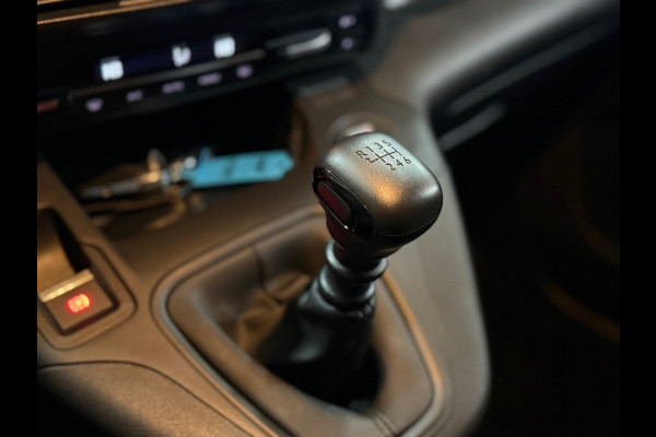 Peugeot Partner 1.5 BlueHDi 100 S&S L1 | Black Style | Carplay | Climate | Keyless | Mistlampen | Camera | Park Pilot
